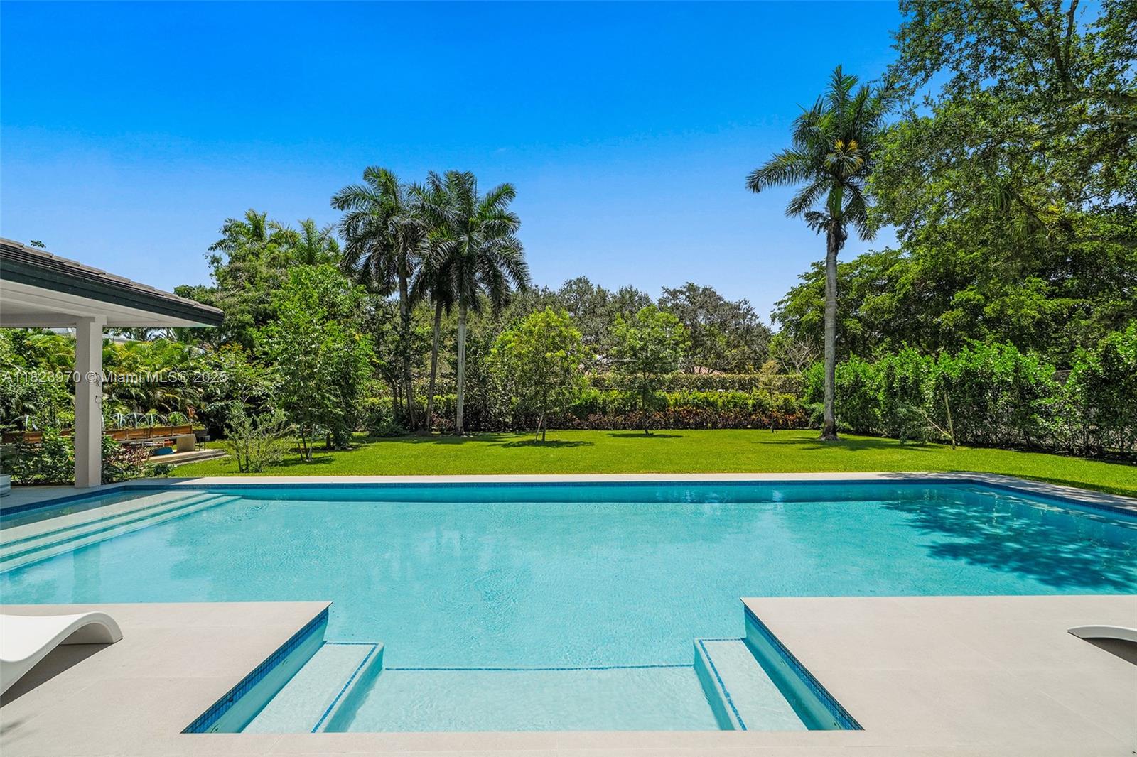 8875 SW 61st Ct Pinecrest, FL 33156