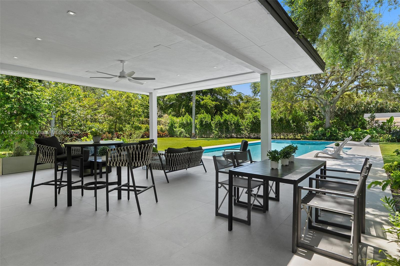 8875 SW 61st Ct Pinecrest, FL 33156