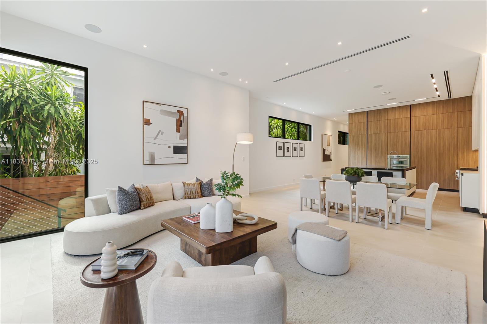 2824 Coconut Ave #2824 Miami, FL 33133 2824 Coconut Ave #2824 Miami, FL 33133
