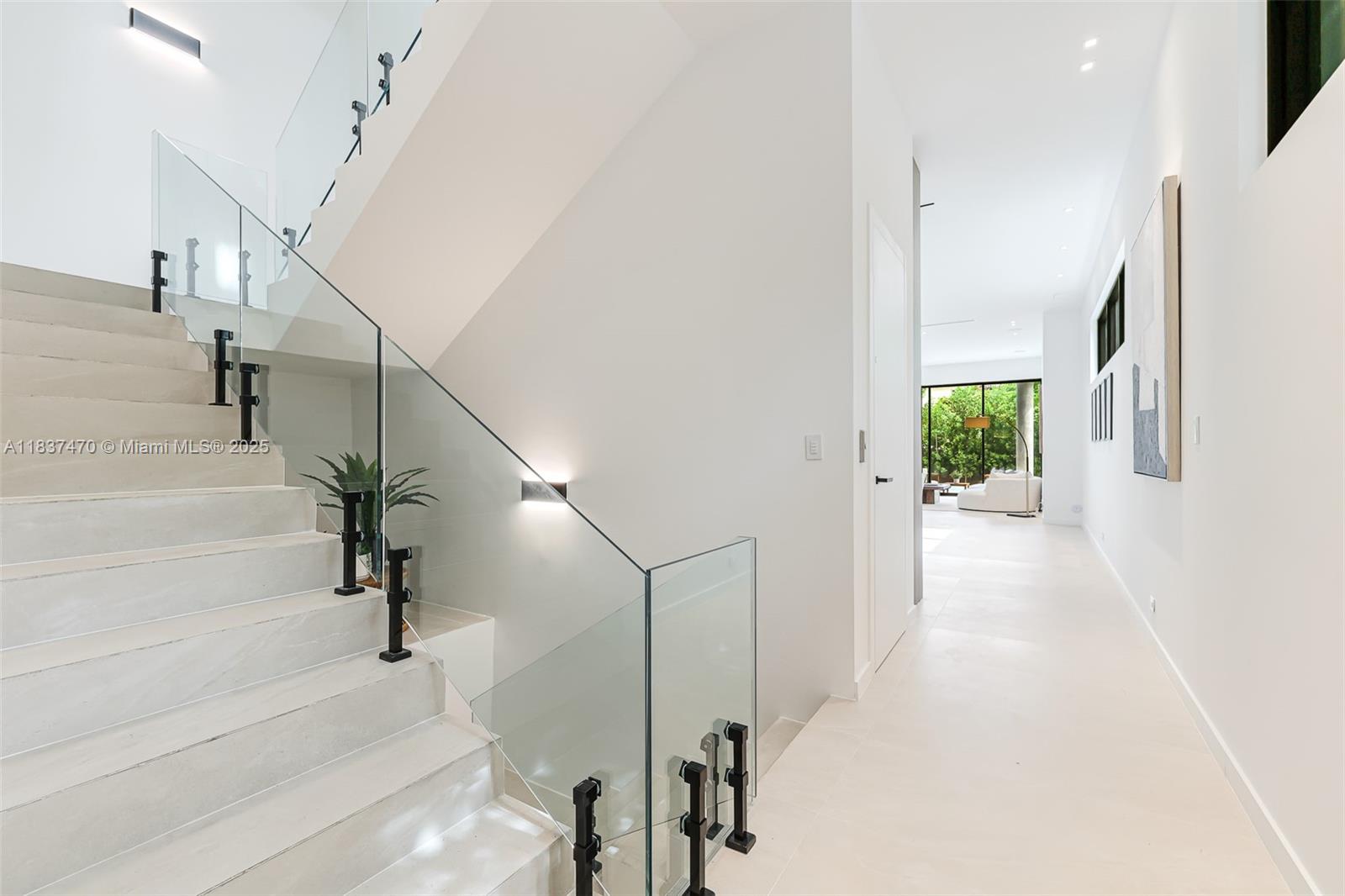 2824 Coconut Ave #2824 Miami, FL 33133 2824 Coconut Ave #2824 Miami, FL 33133