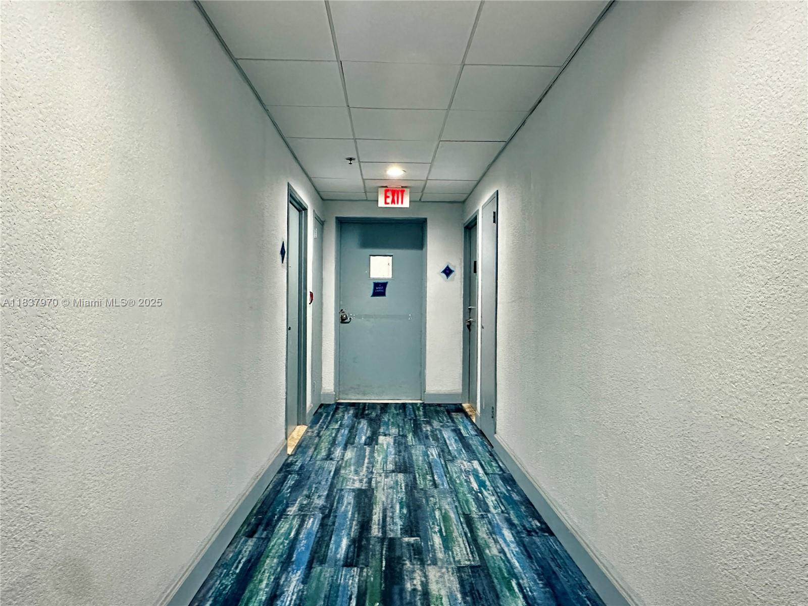 7501 E Treasure Dr #1P North Bay Village, FL 33141