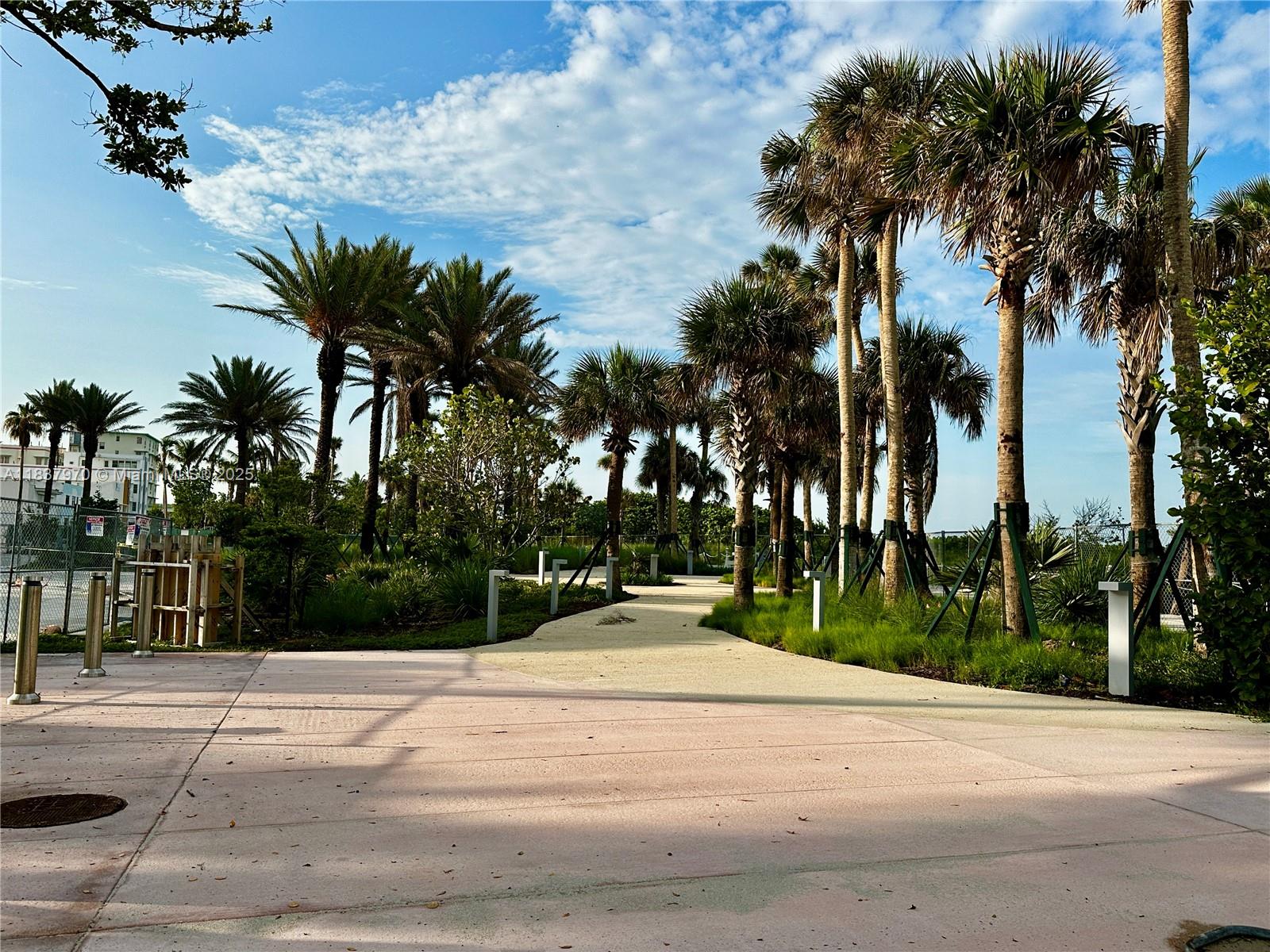 7501 E Treasure Dr #1P North Bay Village, FL 33141