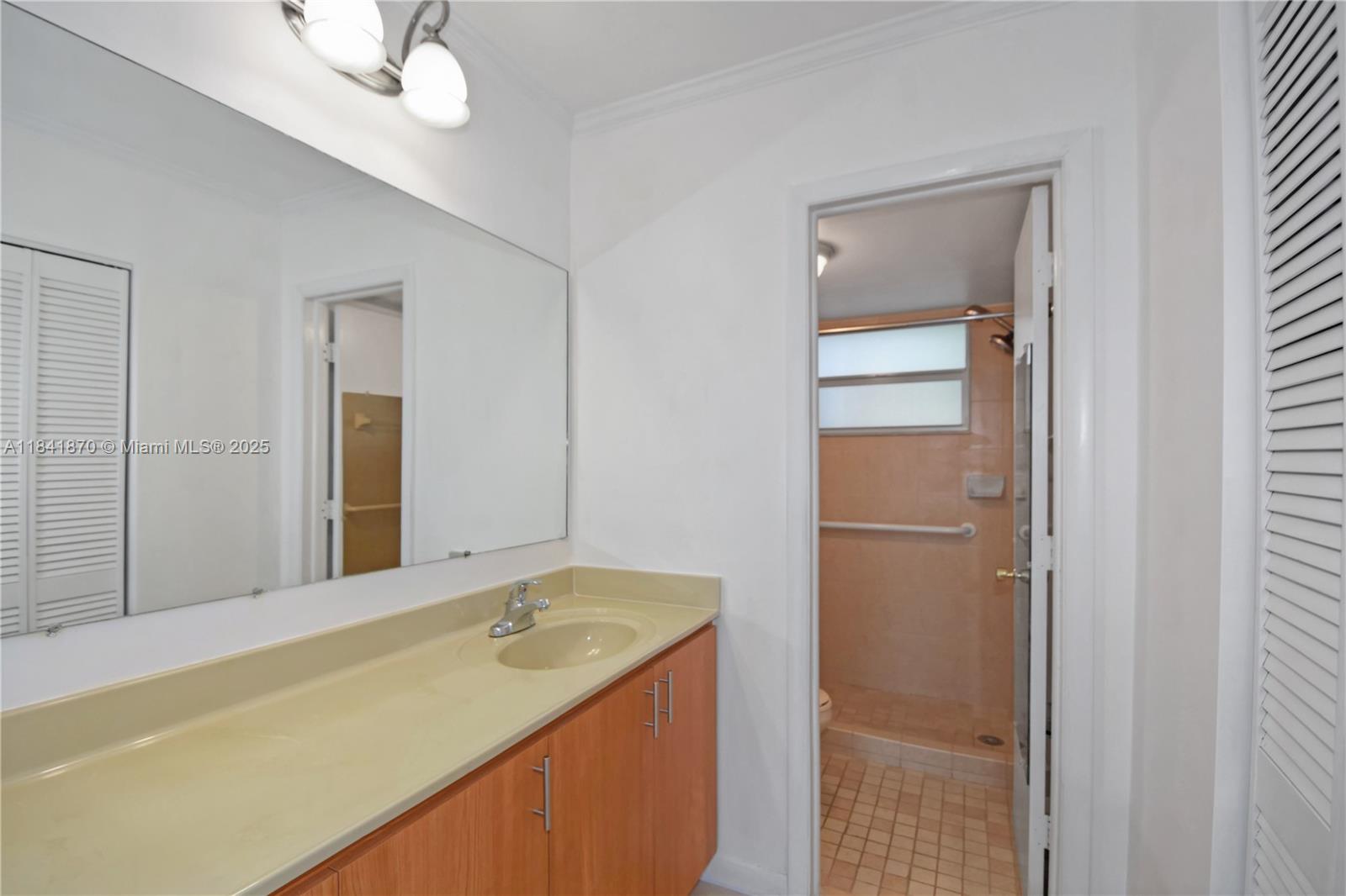 6650 Royal Palm Blvd #206C Margate, FL 33063