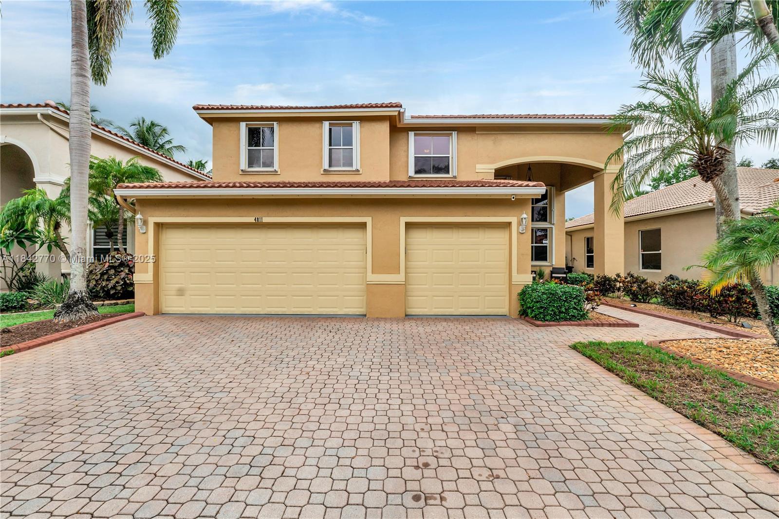 4811 NW 55th Dr