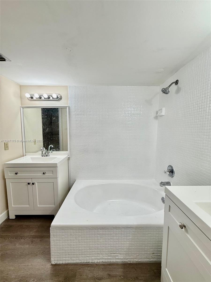 5900 SW 127th Ave #3320 Miami, FL 33183