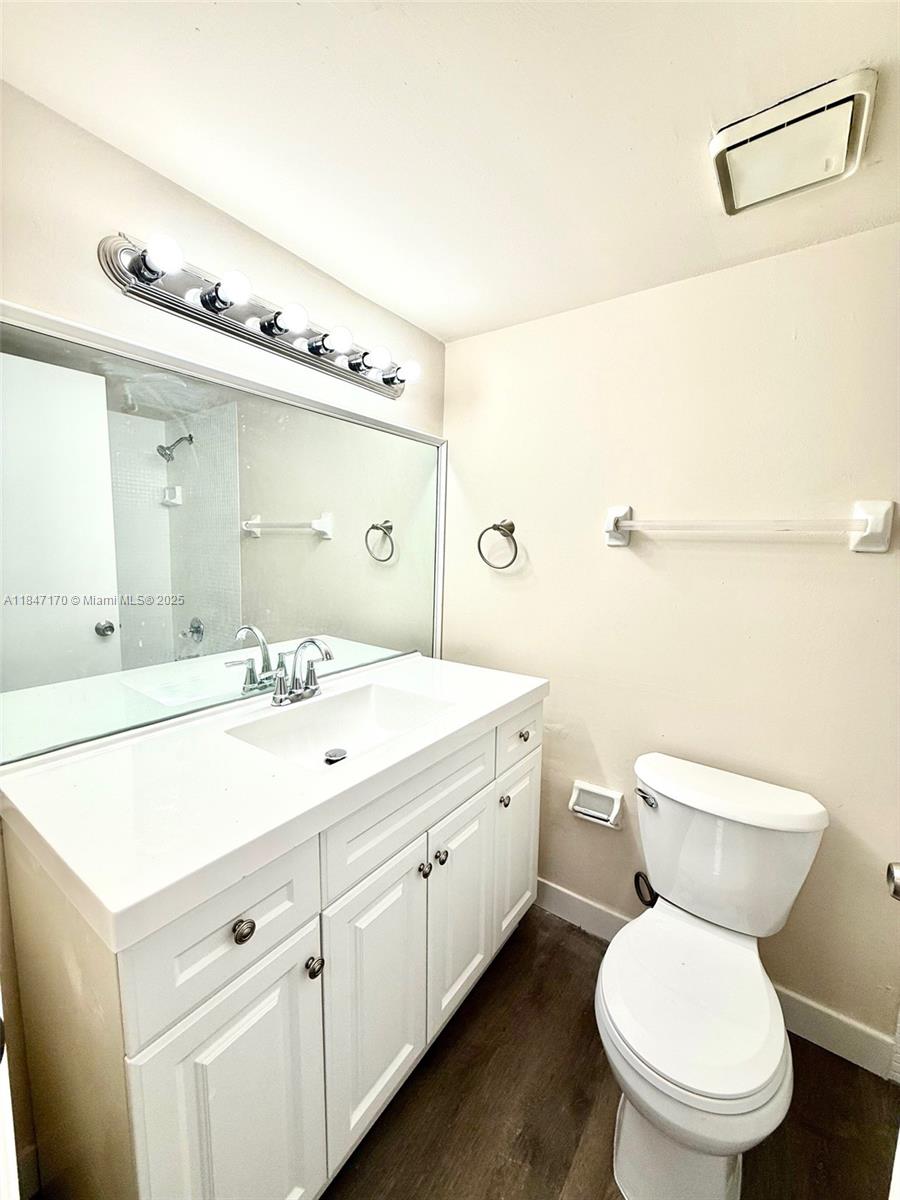 5900 SW 127th Ave #3320 Miami, FL 33183