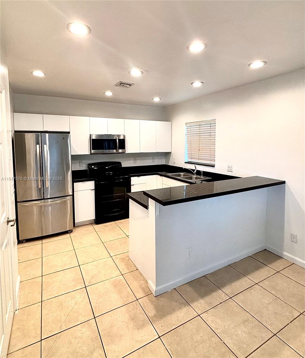 820 NW 2nd Ave #3
