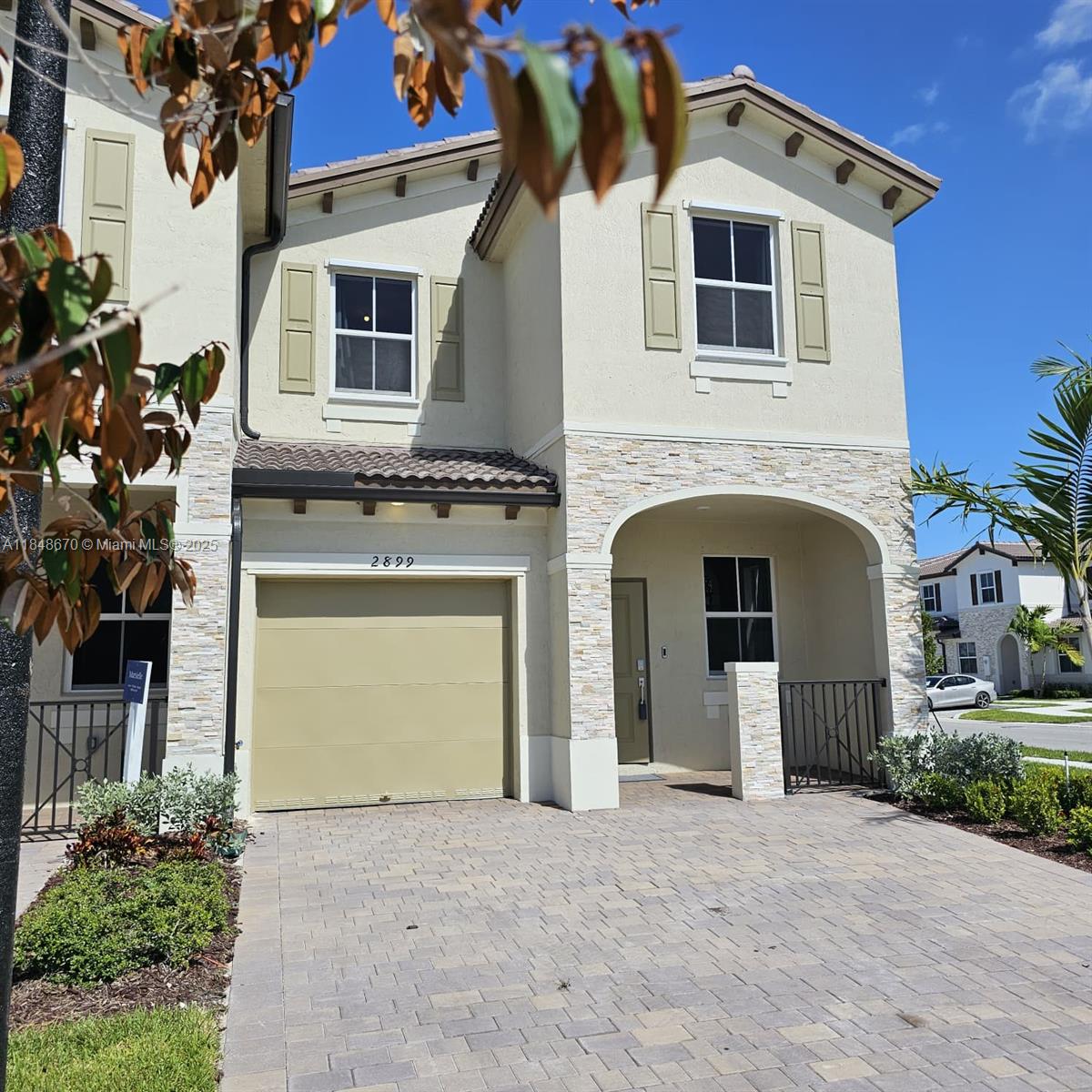 2899 SE 25th Ter #2899
