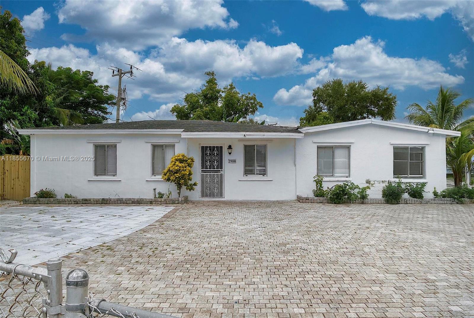 2900 NW 164th St