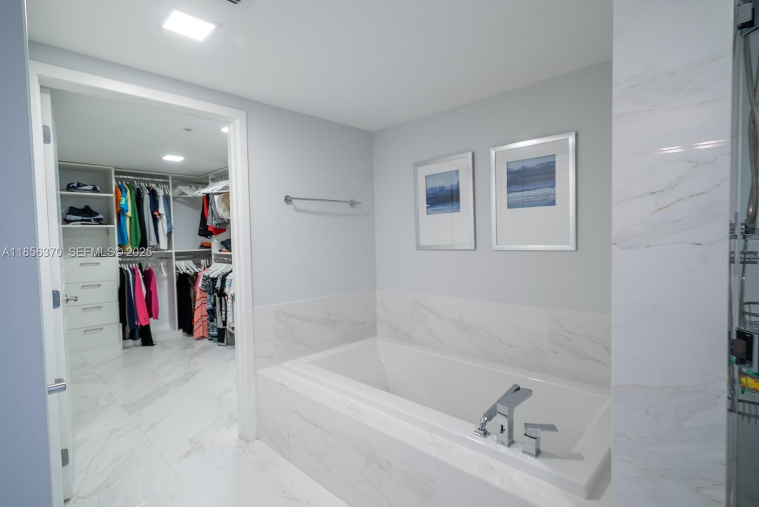image 400 Sunny Isles16