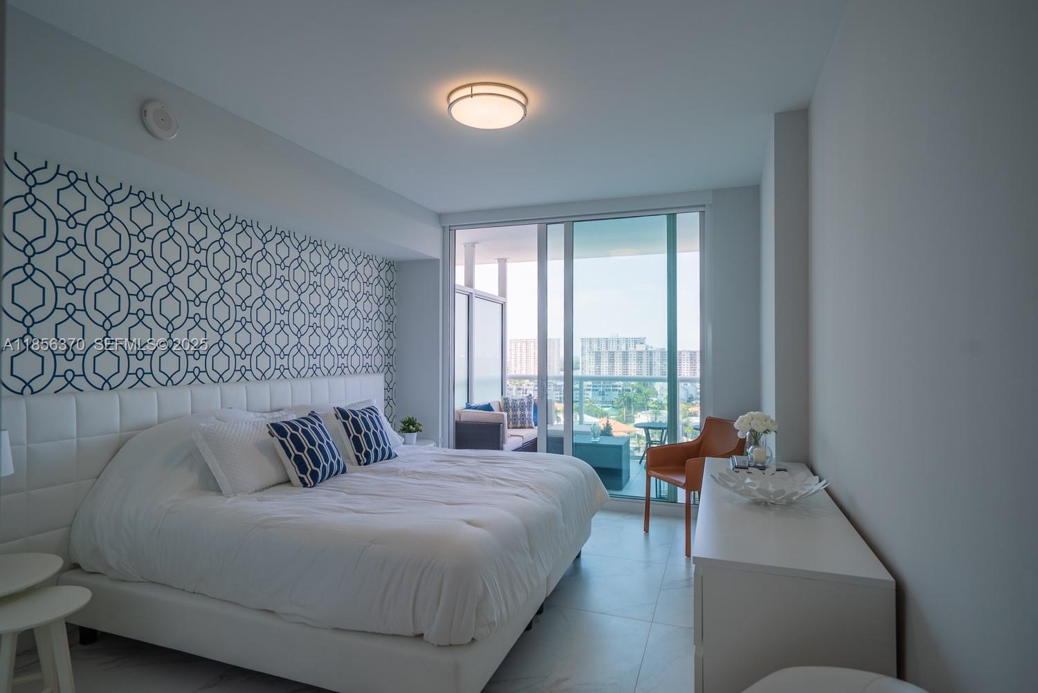 image 400 Sunny Isles20