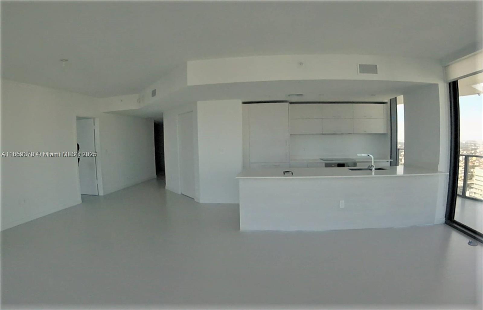 image Sls Brickell10