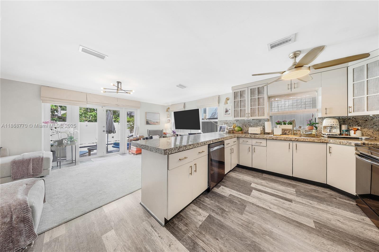 3160 New York St #B Miami, FL 33133