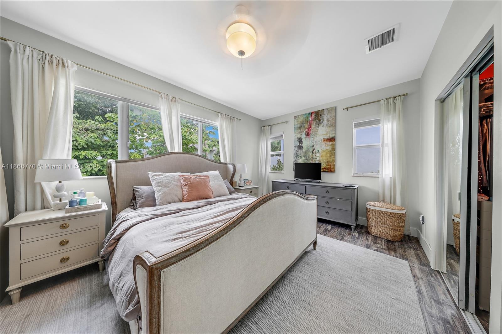 3160 New York St #B Miami, FL 33133