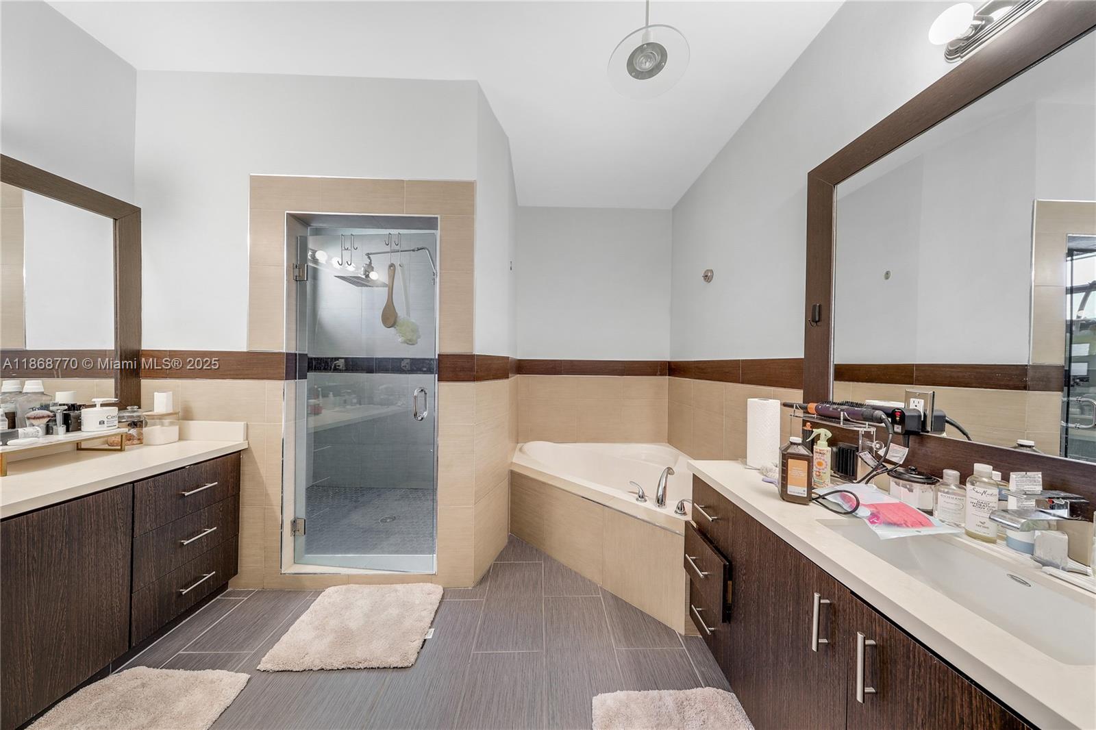 3160 New York St #B Miami, FL 33133