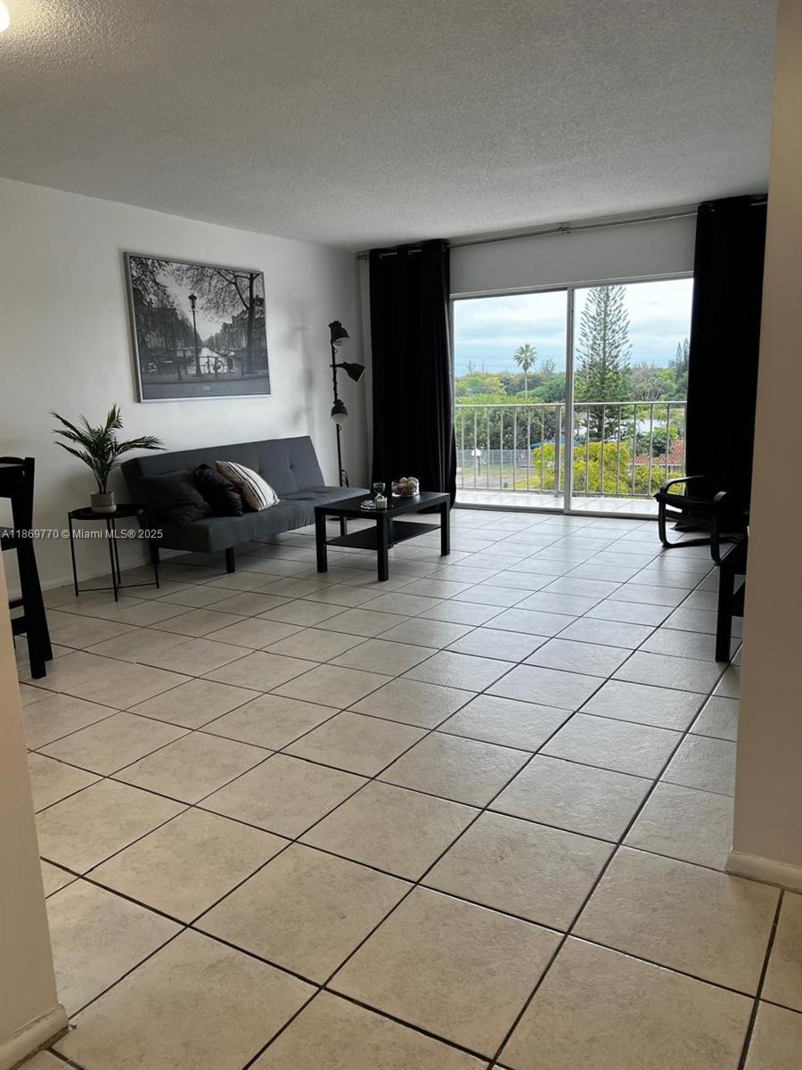 4164 Inverrary Dr #510 Lauderhill, FL 33319