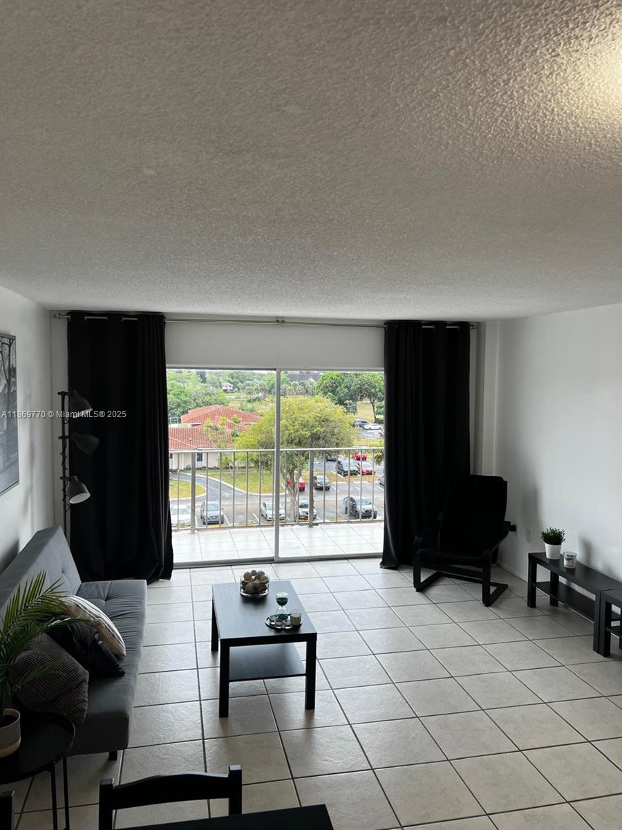 4164 Inverrary Dr #510 Lauderhill, FL 33319