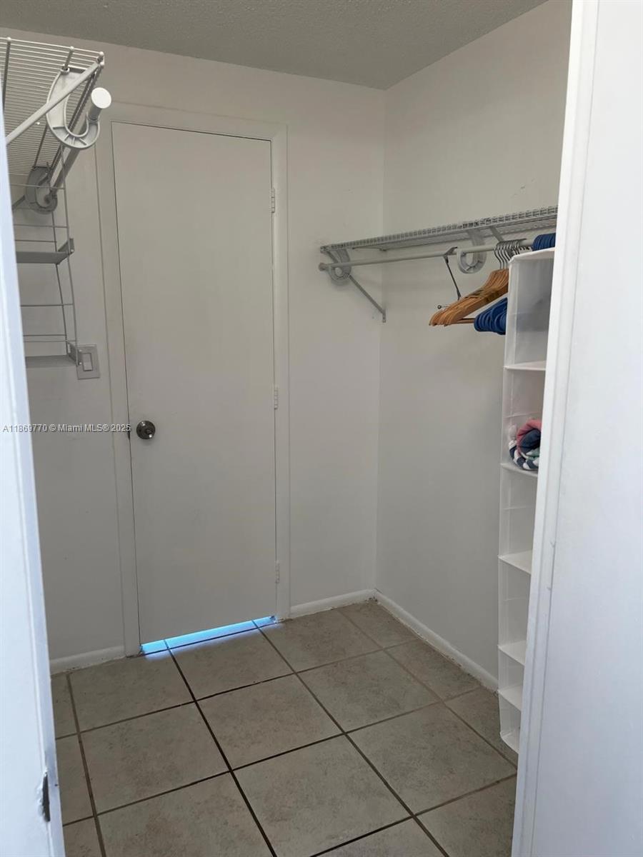 4164 Inverrary Dr #510 Lauderhill, FL 33319