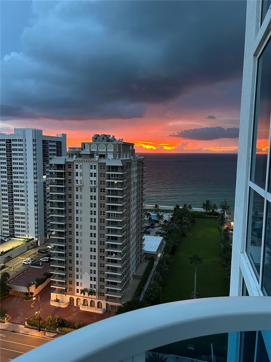 1945 S Ocean Dr #1912