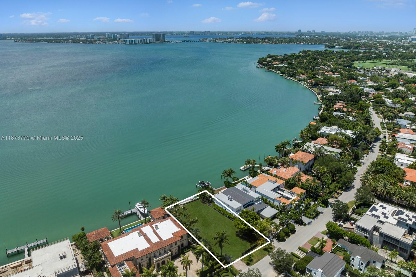 5226 N Bay Rd Miami Beach, FL 33140 5226 N Bay Rd Miami Beach, FL 33140