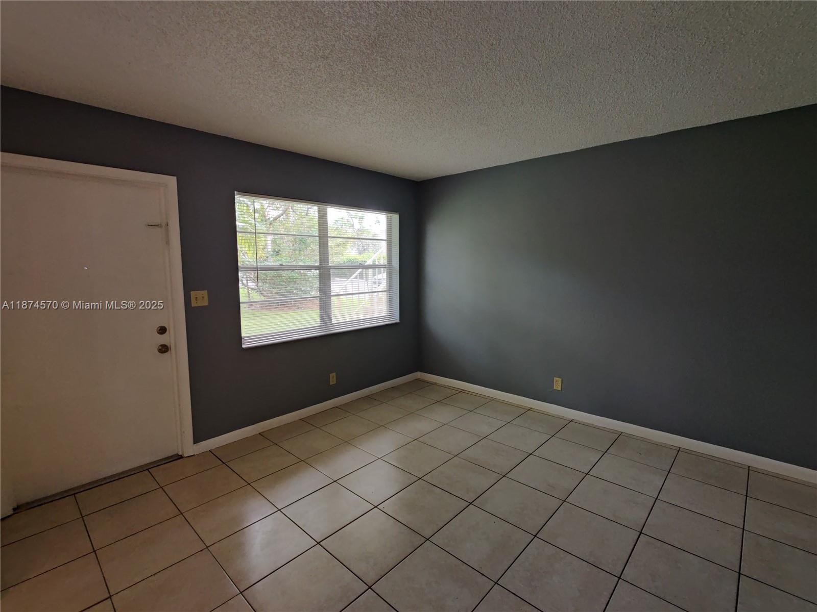 5156 NE 6th Ave #213