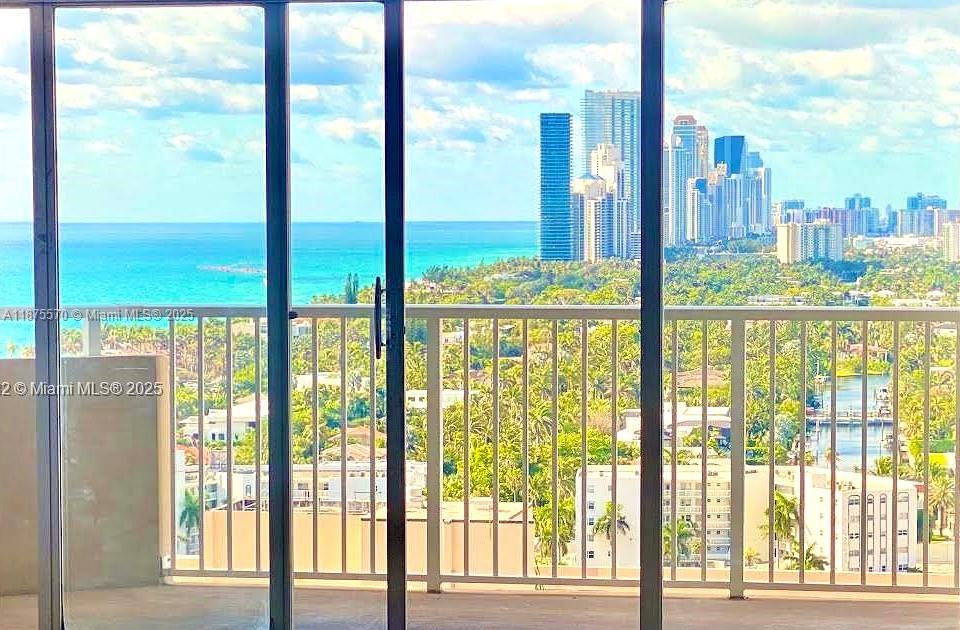 1985 S Ocean Dr #20A