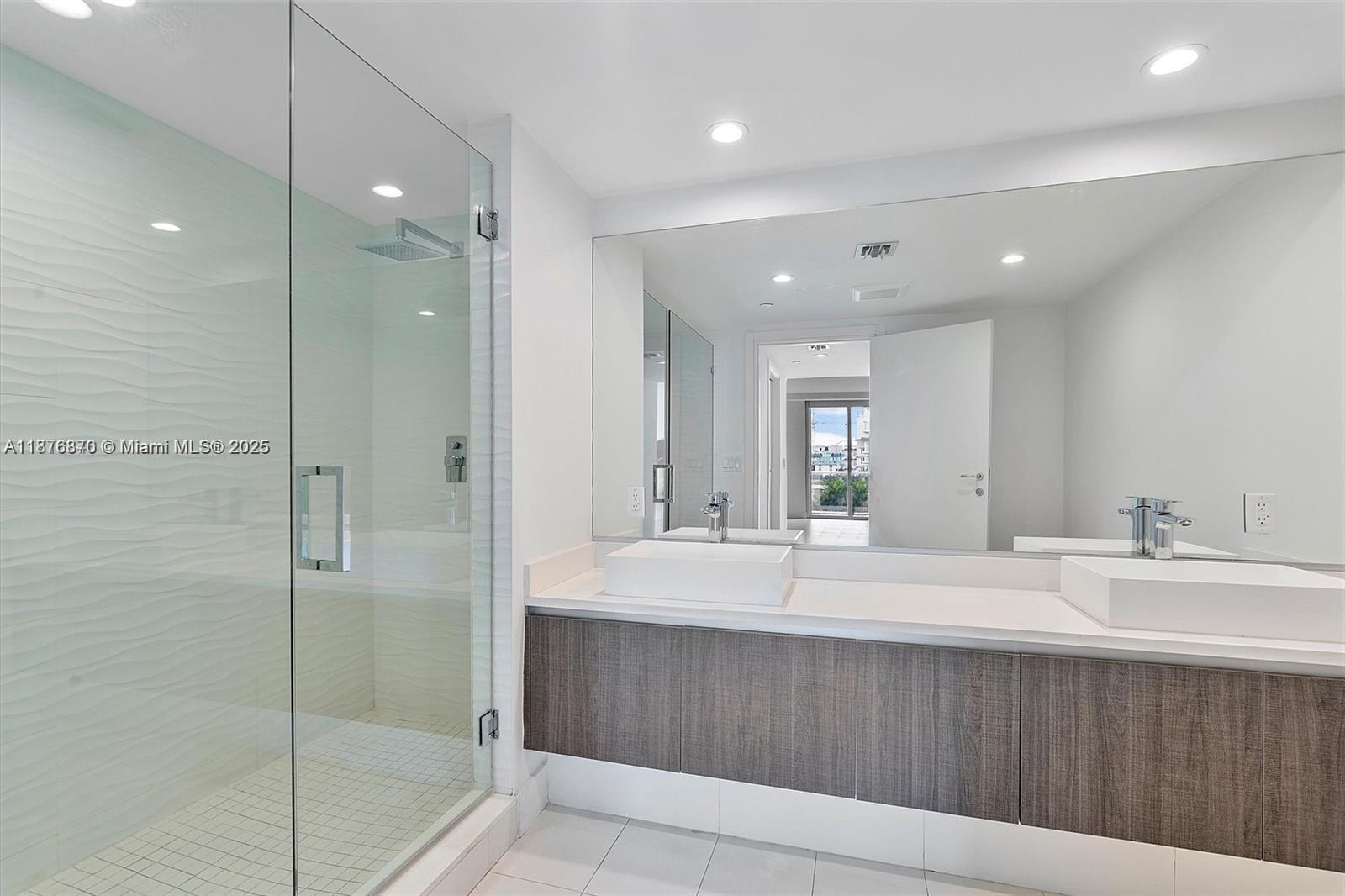 1150 102nd St #503 Bay Harbor Islands, FL 33154