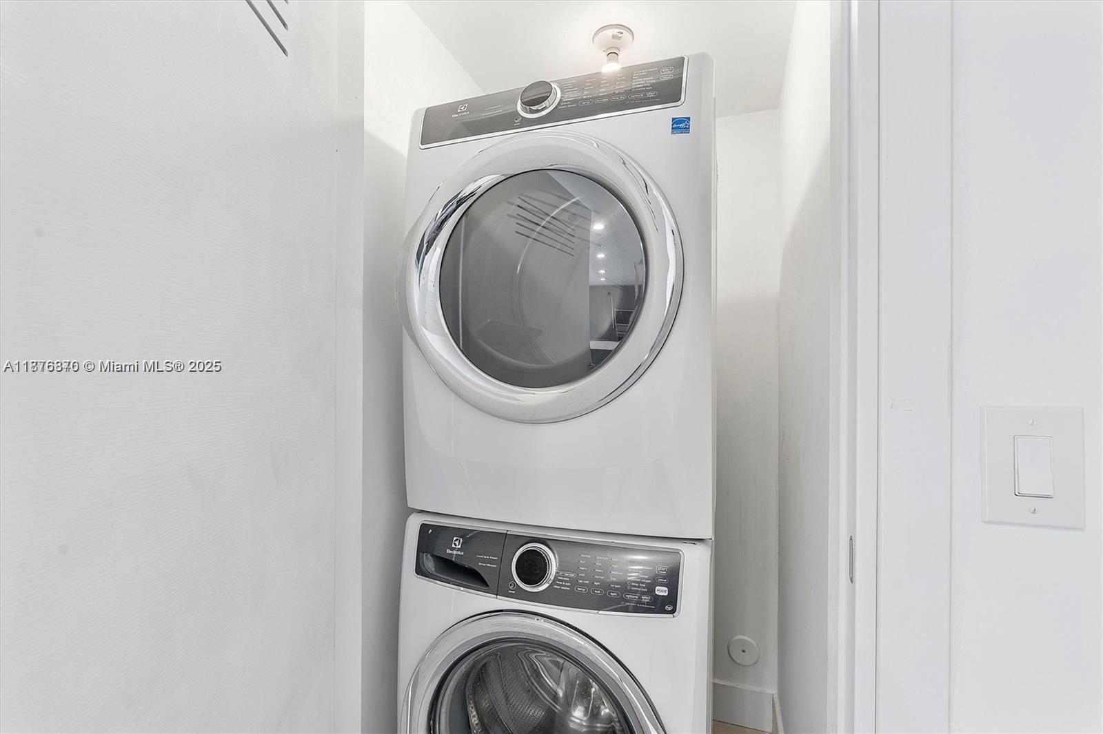 1150 102nd St #503 Bay Harbor Islands, FL 33154