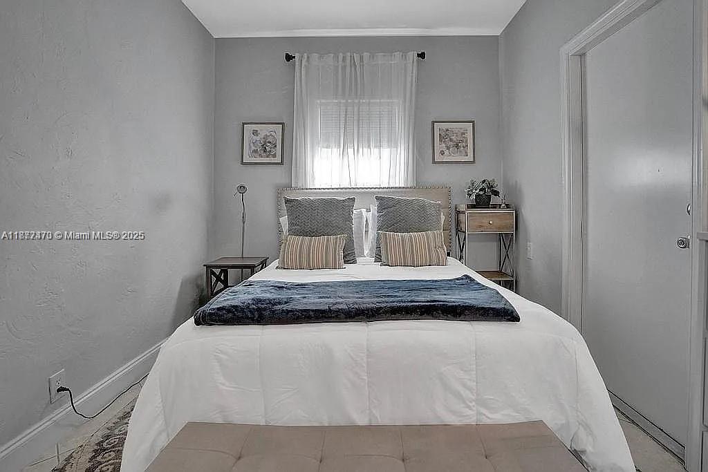 8900 Harding Ave Surfside, FL 33154