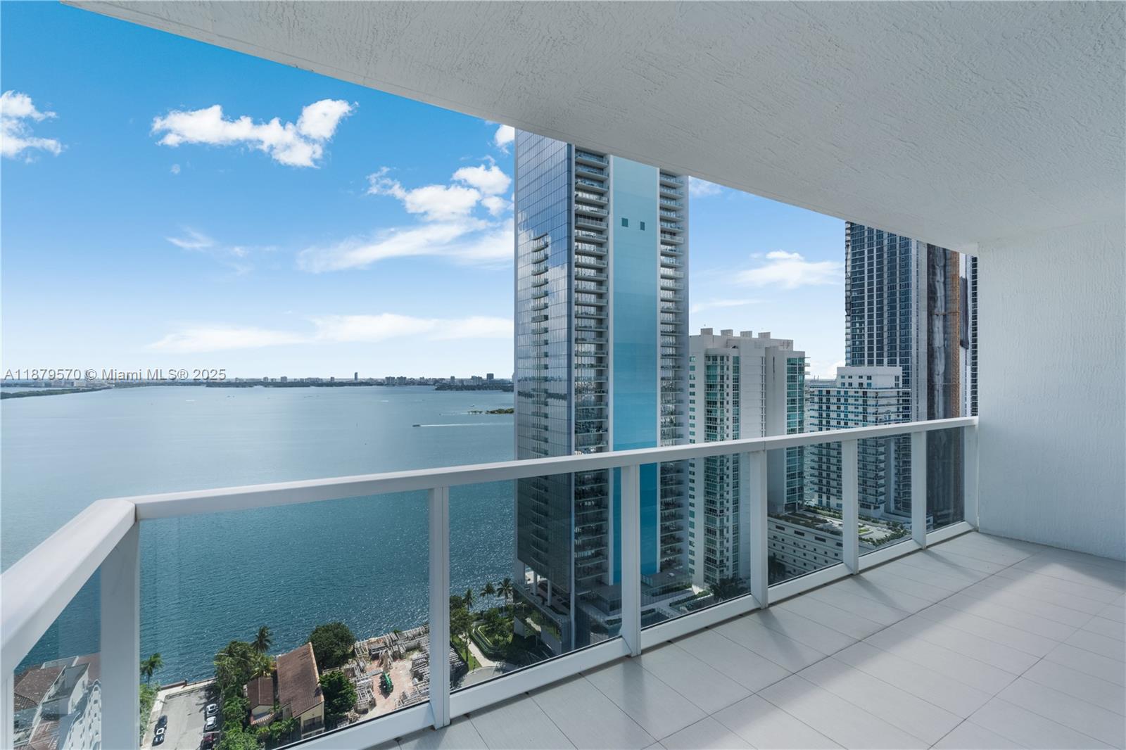image Bay House Miami Condo13