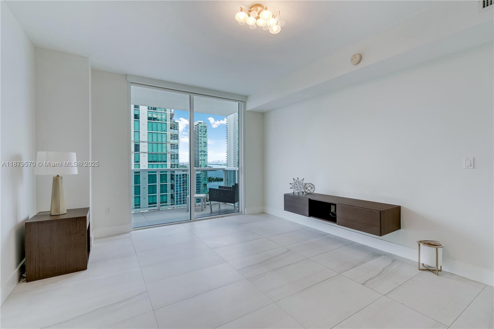 image Bay House Miami Condo31