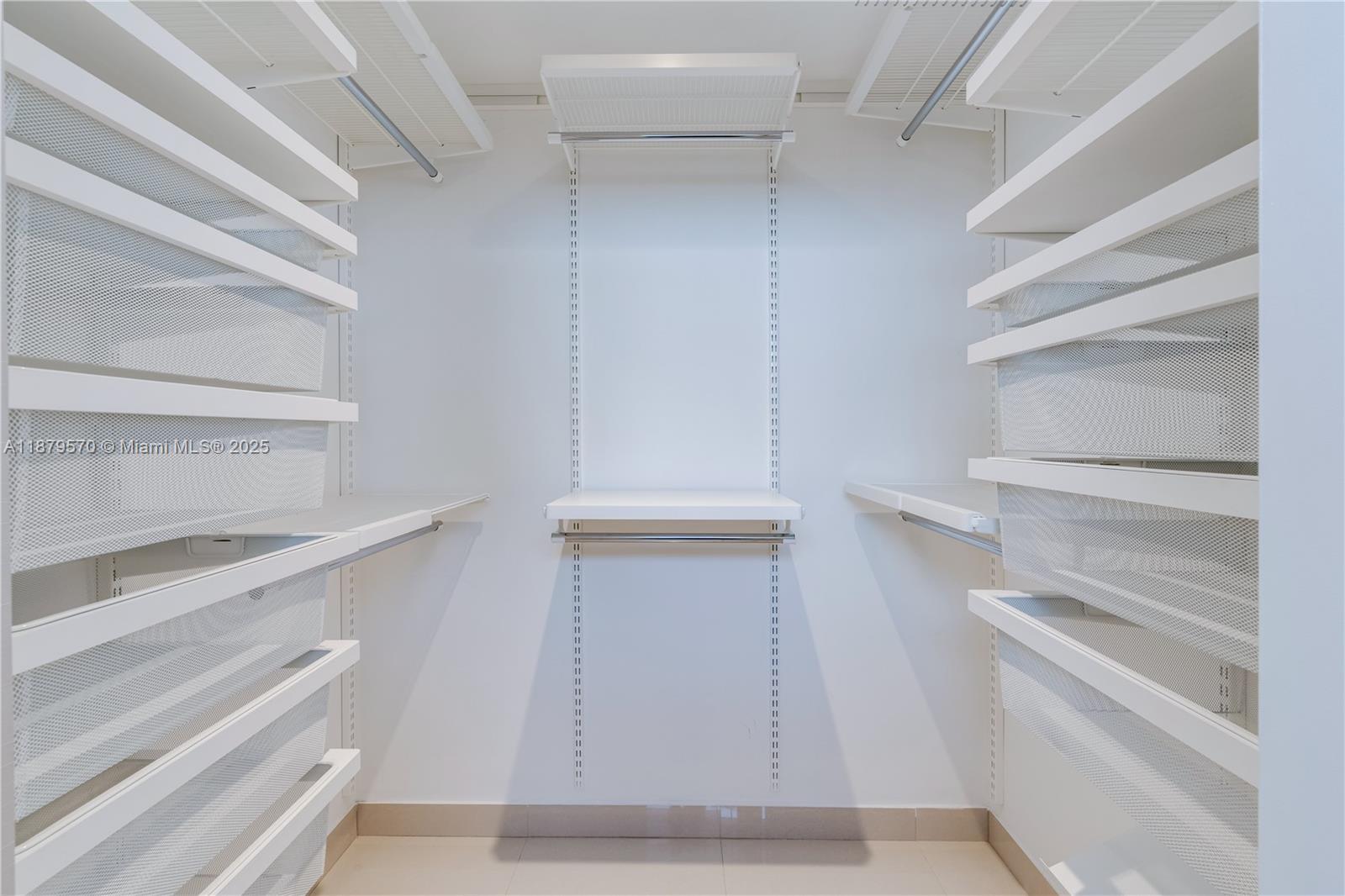 image Bay House Miami Condo35