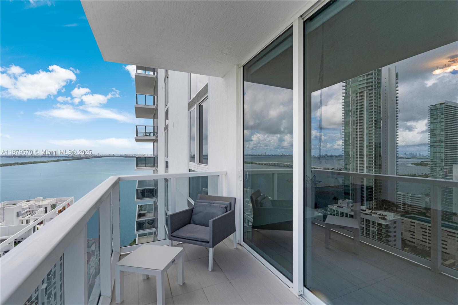 image Bay House Miami Condo37