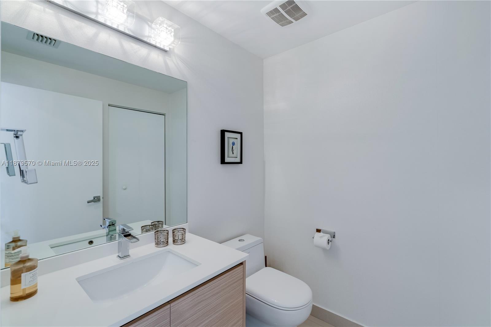 image Bay House Miami Condo38