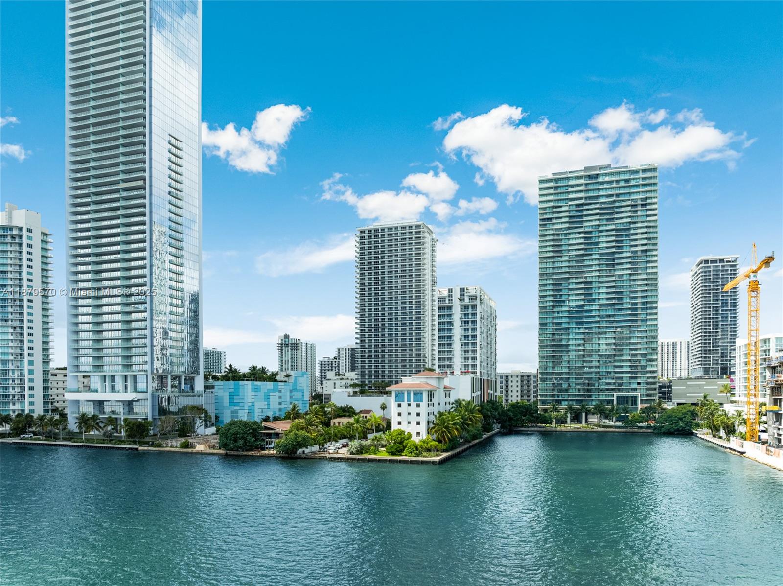 image Bay House Miami Condo43