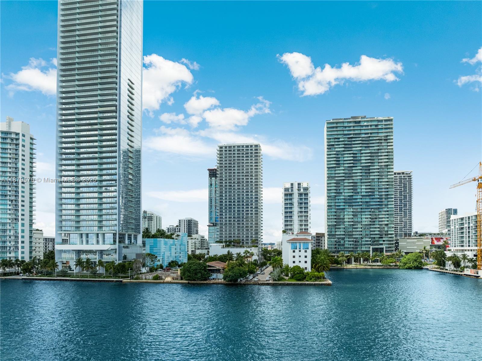 image Bay House Miami Condo44