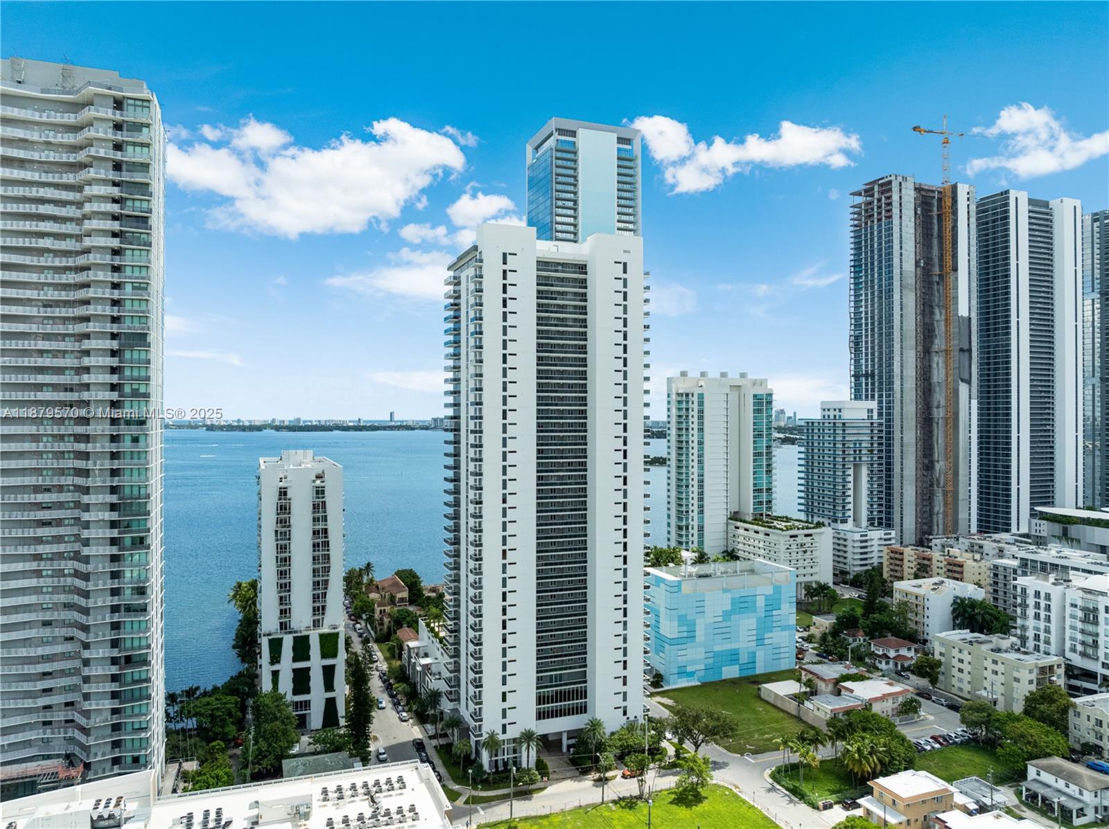 image Bay House Miami Condo46