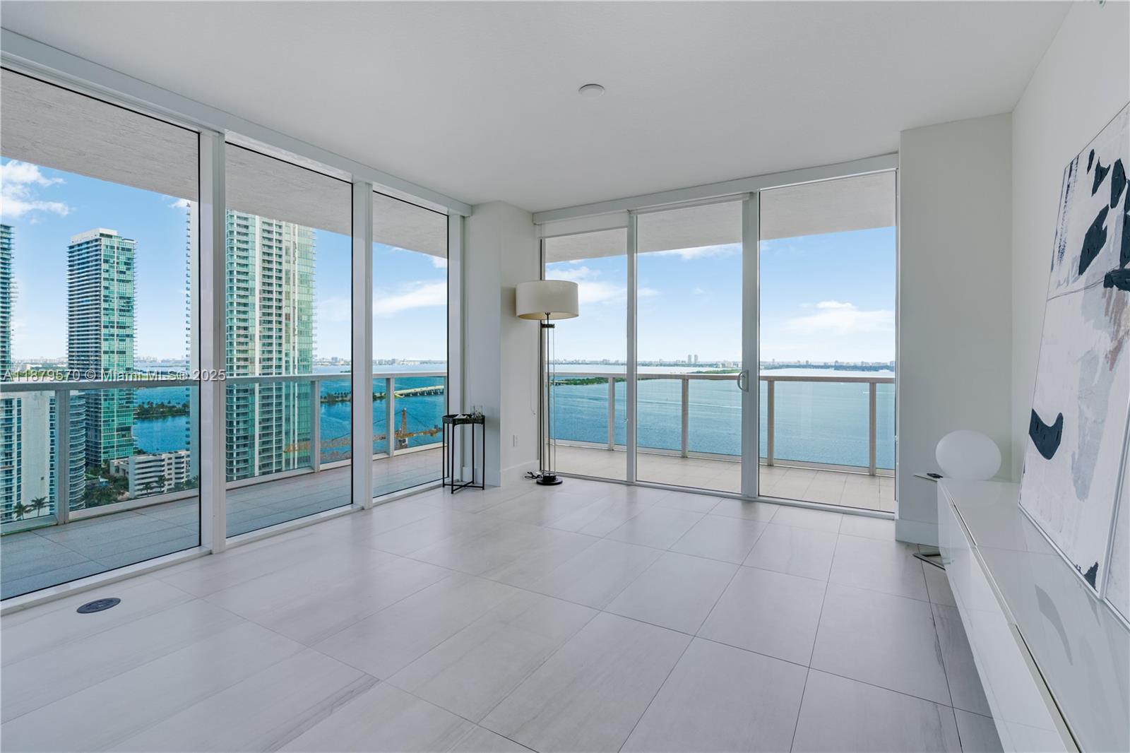 image Bay House Miami Condo8