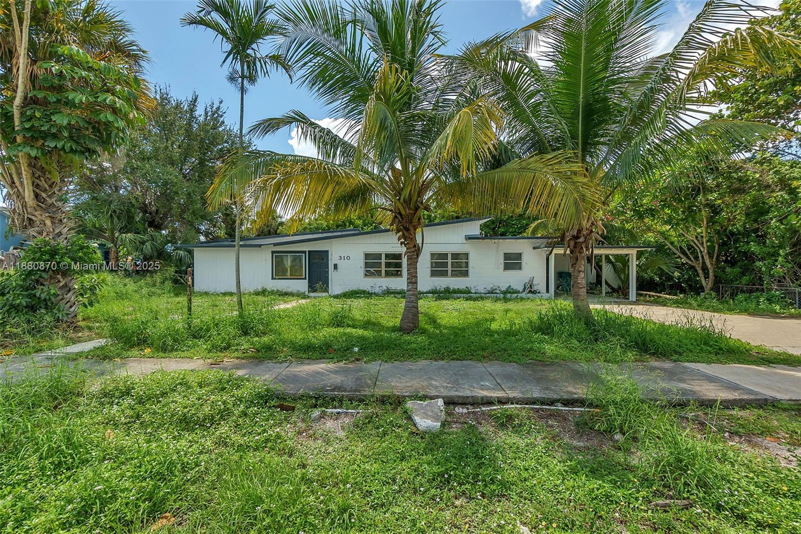 310 SW 1st Ave
