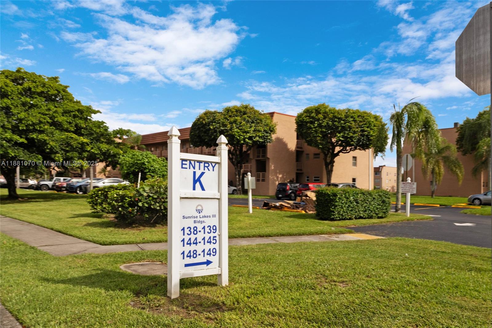 9620 Sunrise Lks Blvd #205