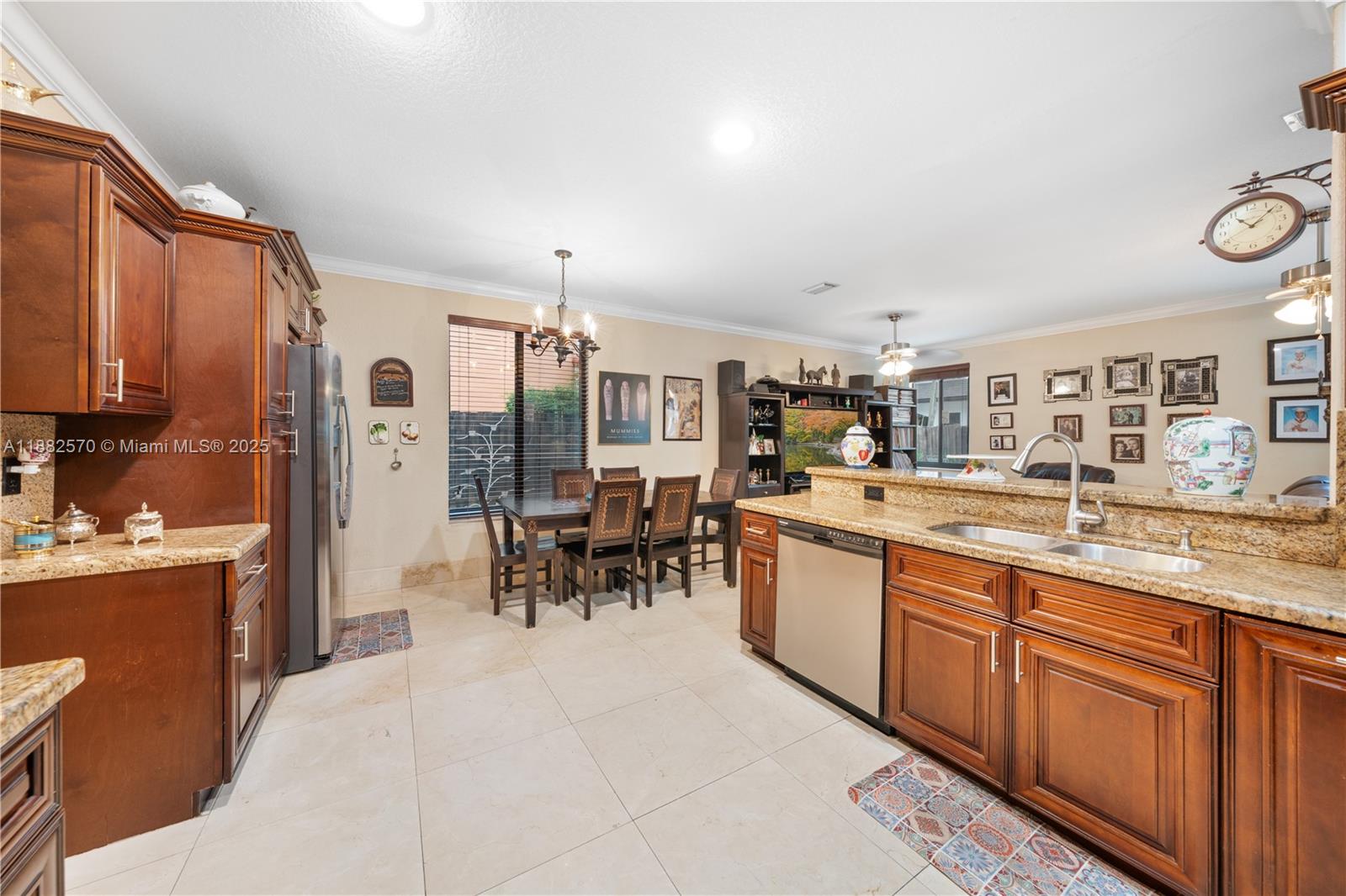 16533 NW 77th Path Miami Lakes, FL 33016