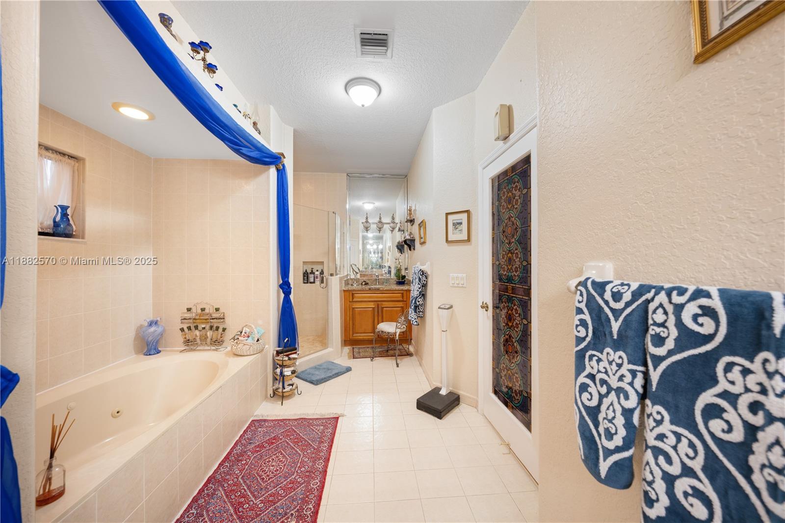 16533 NW 77th Path Miami Lakes, FL 33016