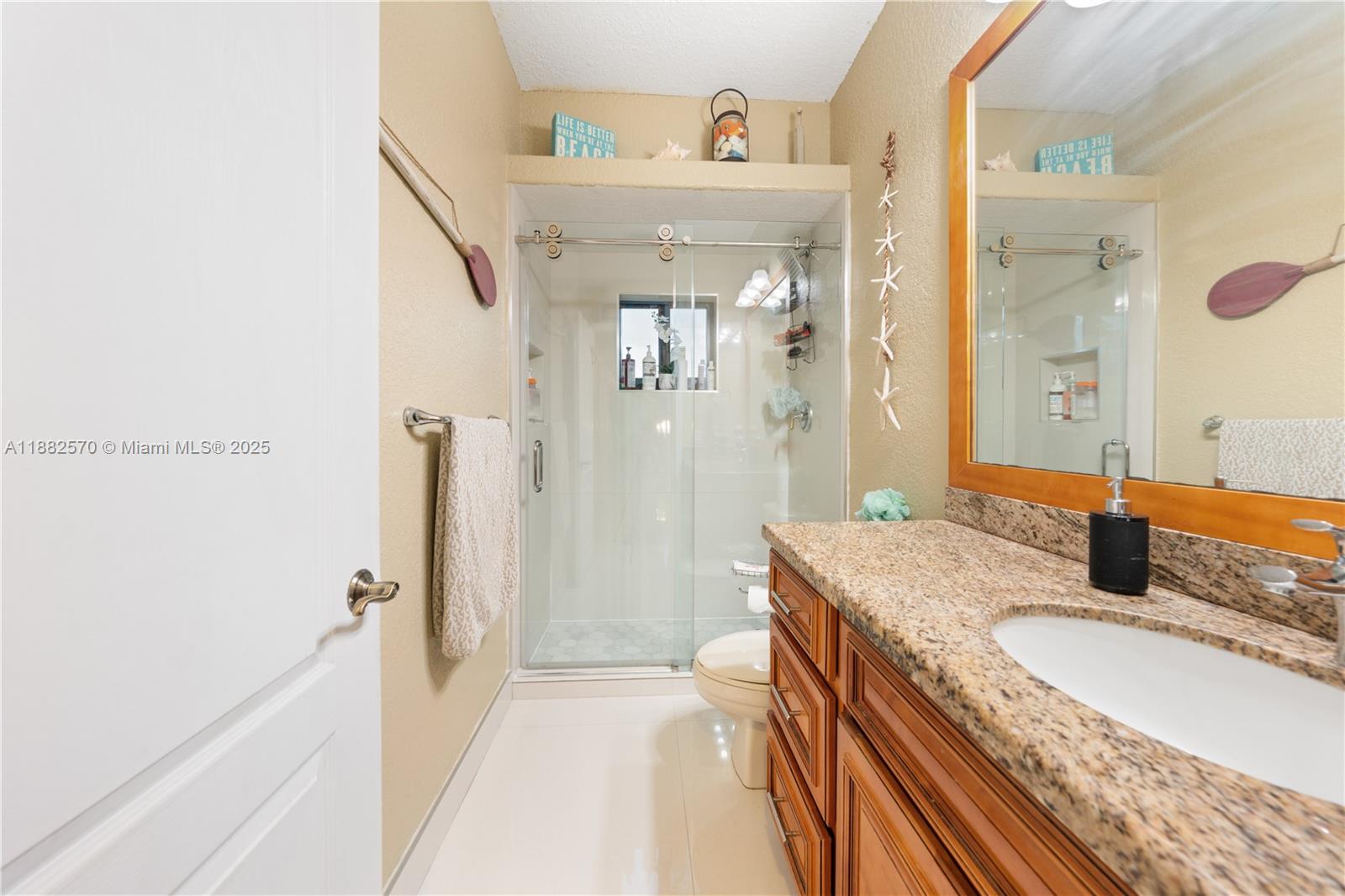 16533 NW 77th Path Miami Lakes, FL 33016