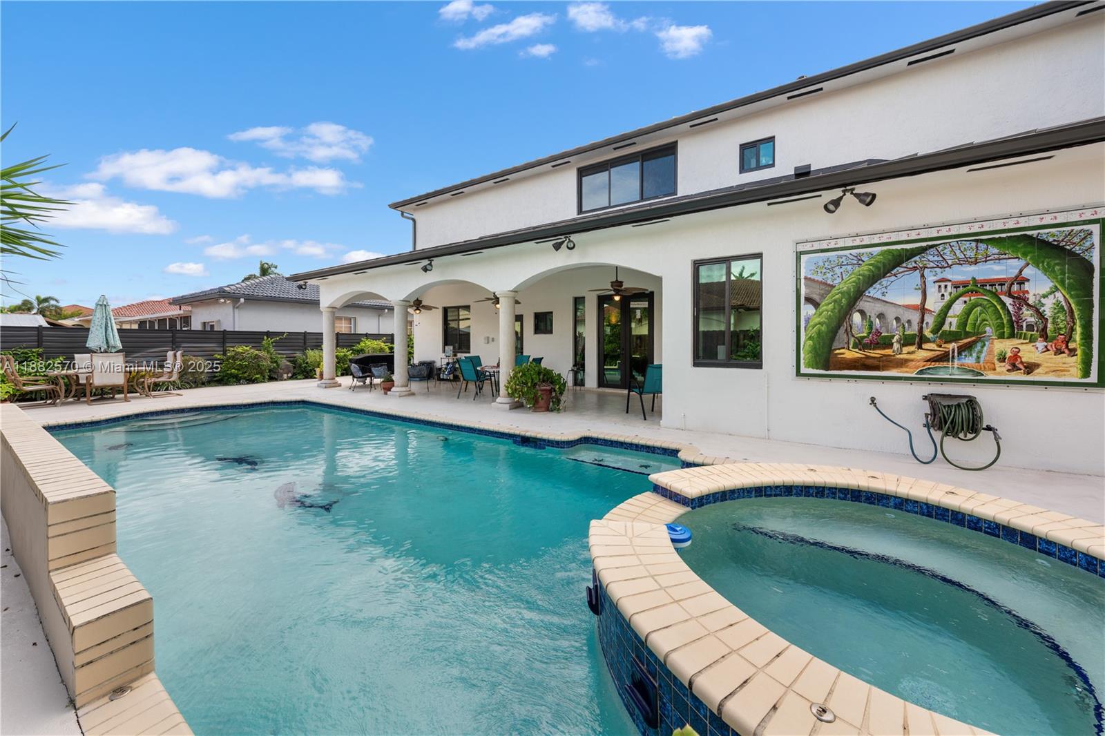 16533 NW 77th Path Miami Lakes, FL 33016