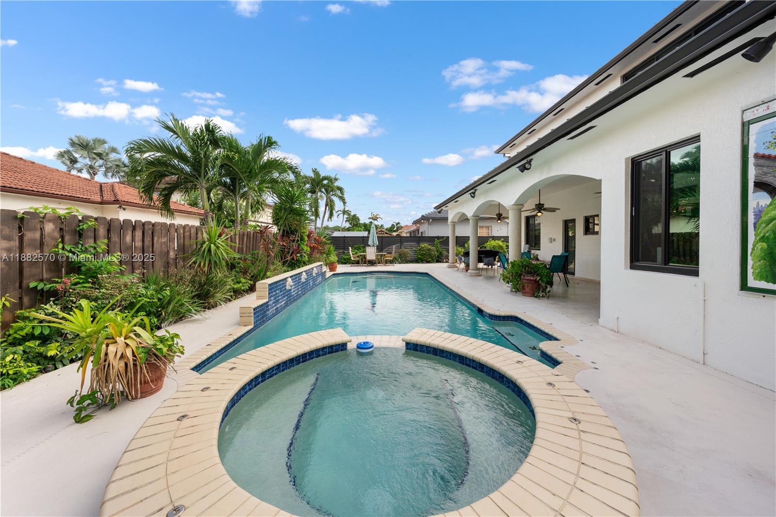 16533 NW 77th Path Miami Lakes, FL 33016