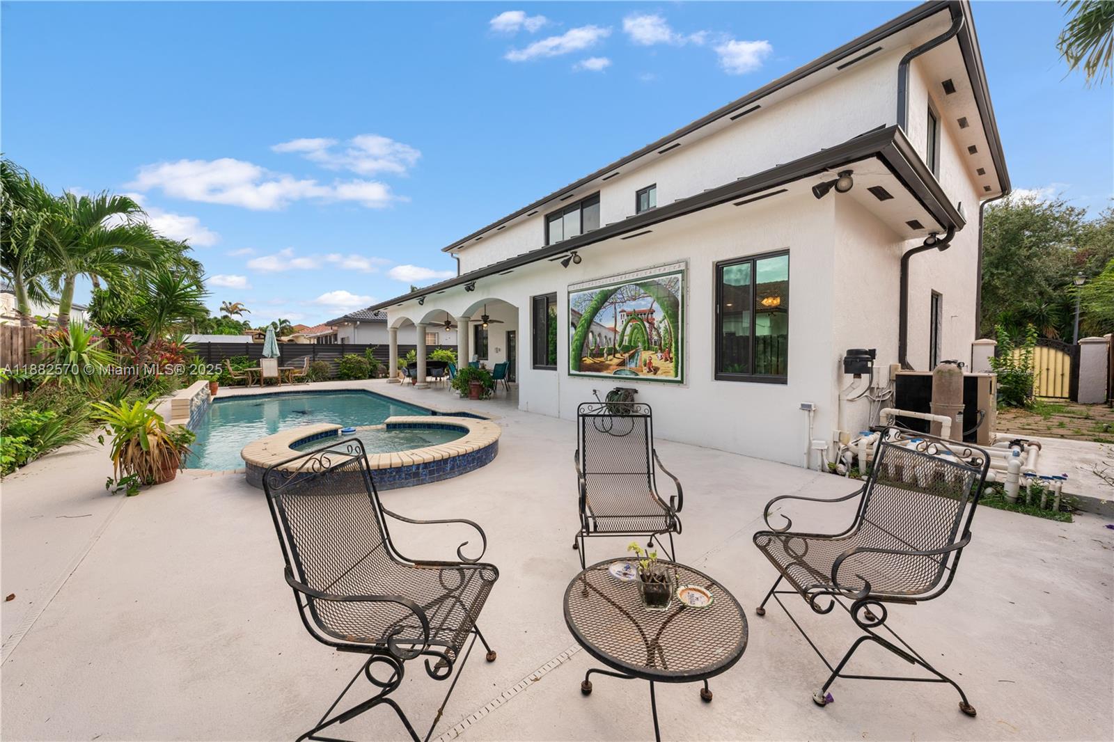 16533 NW 77th Path Miami Lakes, FL 33016