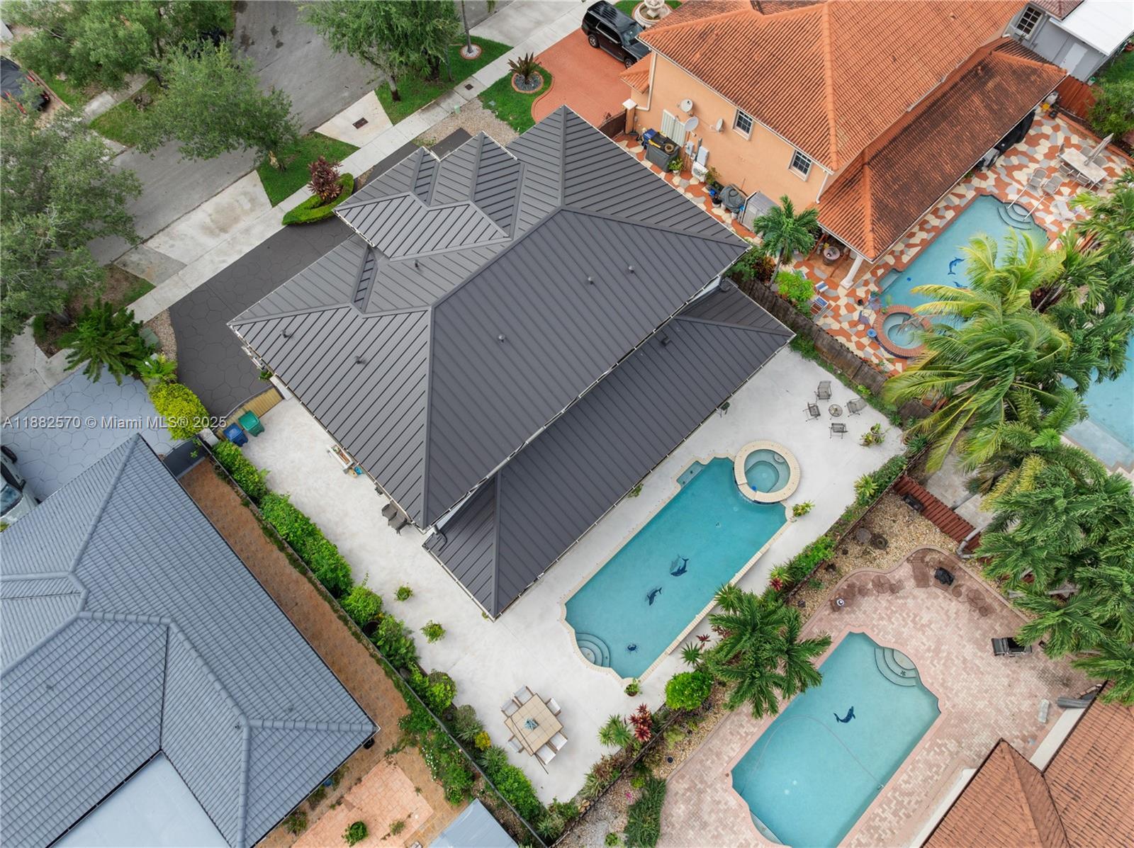 16533 NW 77th Path Miami Lakes, FL 33016