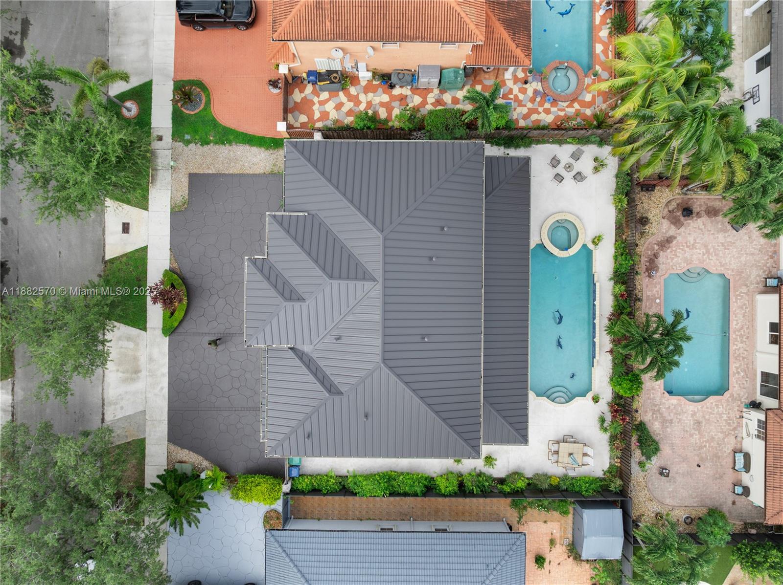 16533 NW 77th Path Miami Lakes, FL 33016