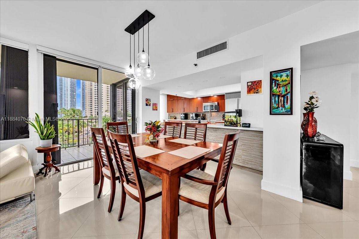 image Brickell Key One11