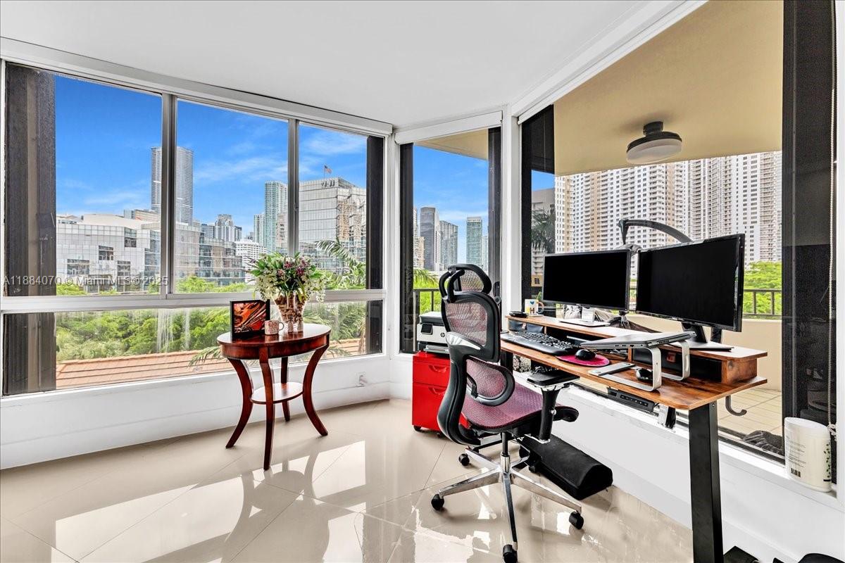 image Brickell Key One12